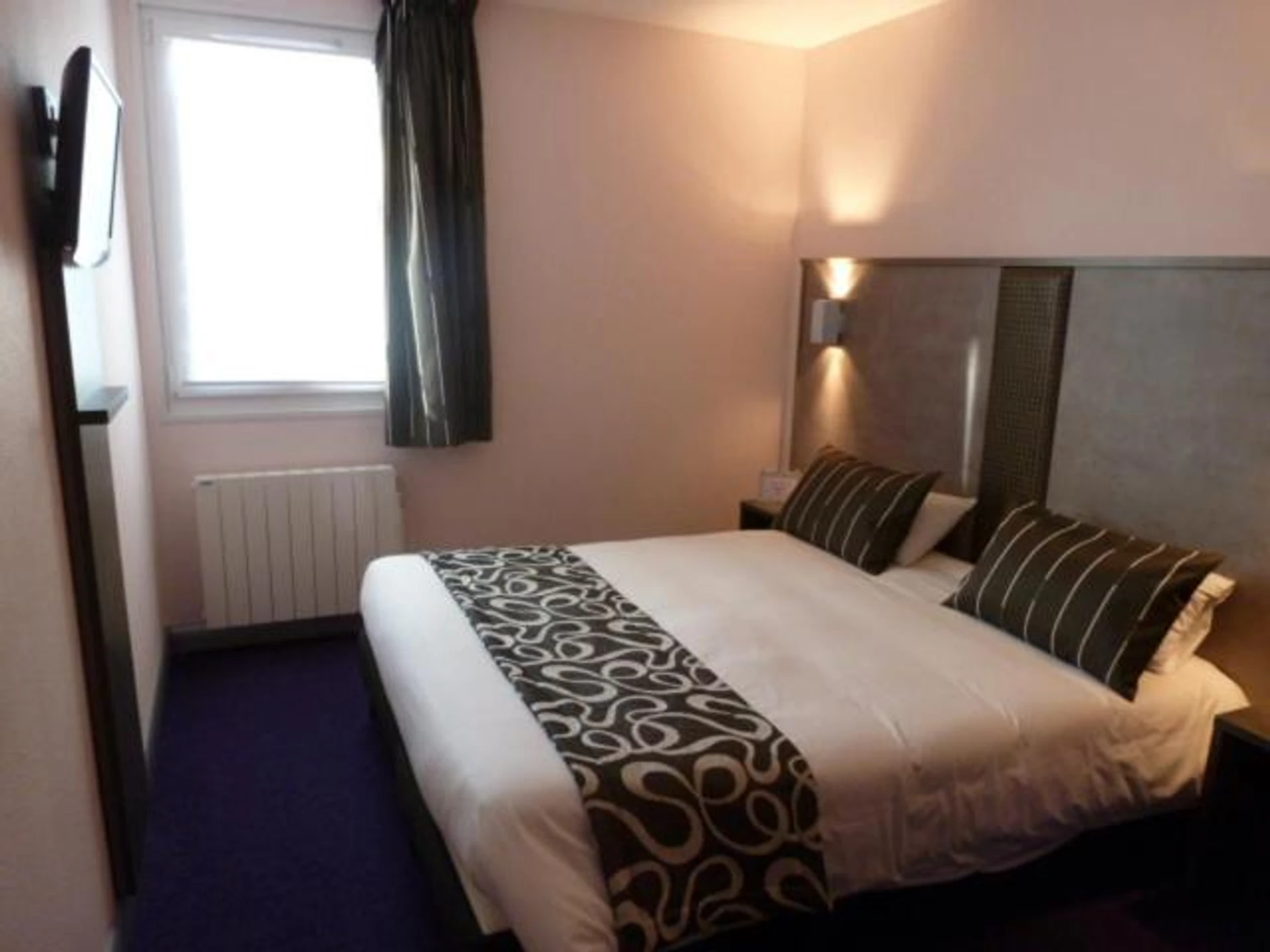 Chambre disponible pour un séminaire d'entreprise à Tourhotel Blois - La Chaussée-Saint-Victor