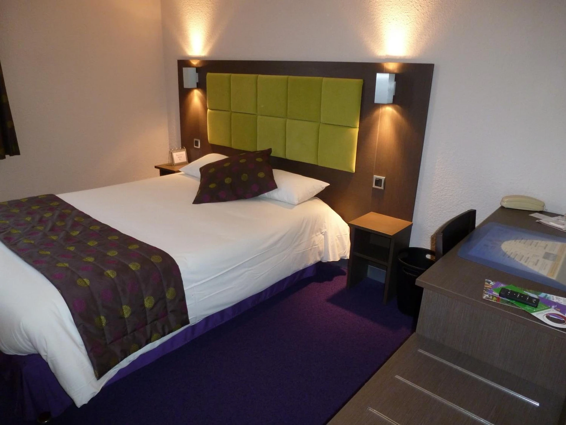 Chambre disponible pour un séminaire d'entreprise à Tourhotel Blois - La Chaussée-Saint-Victor