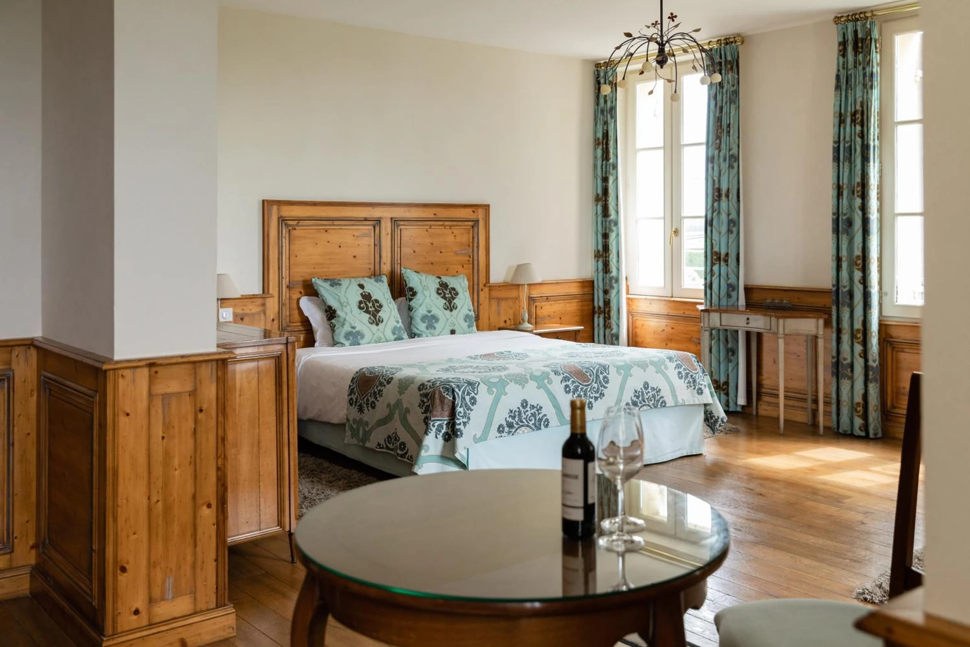 Chambre disponible pour un séminaire d'entreprise à Villa Héloïse Hôtel 3 étoiles - Puisseguin