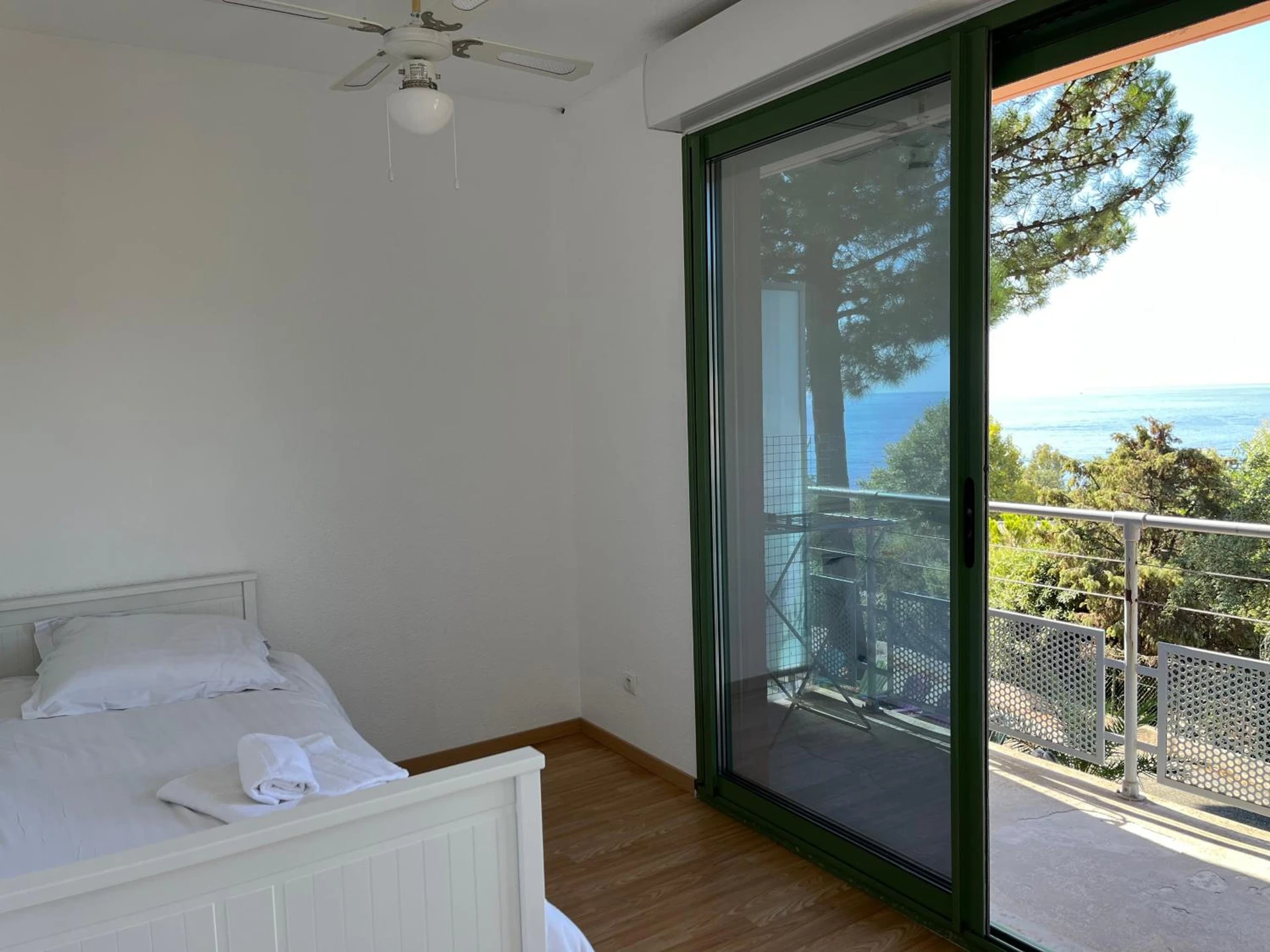 Magnifique chambre pour un séminaire d'entreprise à Village Vacances Lou Castelet - Théoule-sur-Mer