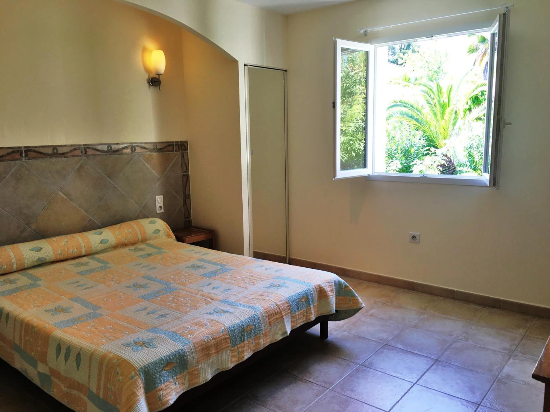 Magnifique chambre pour un séminaire d'entreprise à Village de Vacances Marina d'Oru - Ghisonaccia