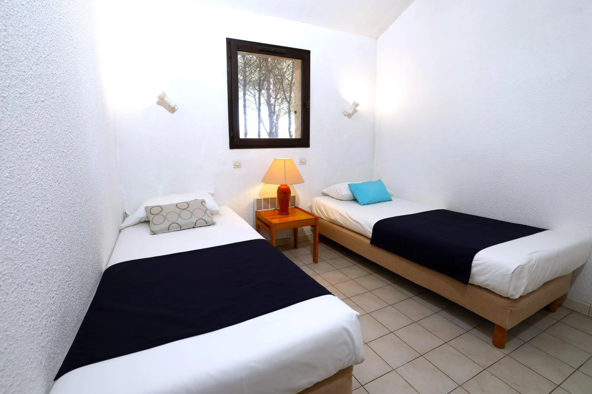 Chambre disponible pour un séminaire d'entreprise à Village Vacances de Ramatuelle - Le Sentier des Pins - Saint-Tropez