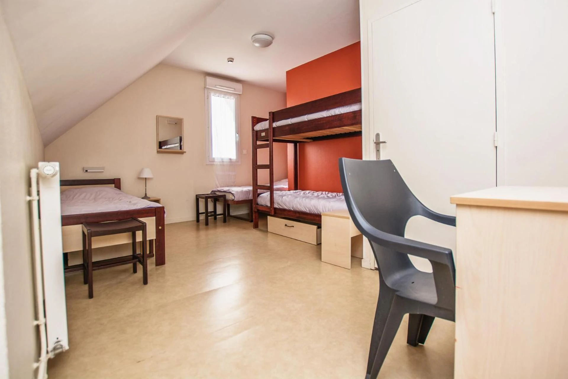 Chambre disponible pour un séminaire d'entreprise à LE SOLEIL DE JADE village vacances - Préfailles